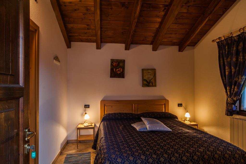 Agriturismo Al Castagneto Villa Mazzo di Valtellina Bagian luar foto