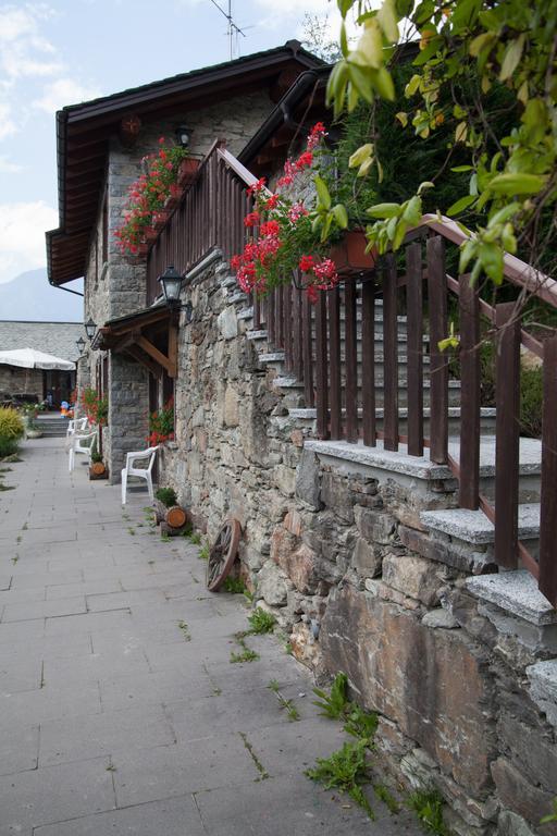 Agriturismo Al Castagneto Villa Mazzo di Valtellina Bagian luar foto