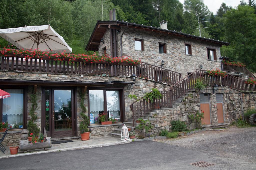 Agriturismo Al Castagneto Villa Mazzo di Valtellina Bagian luar foto