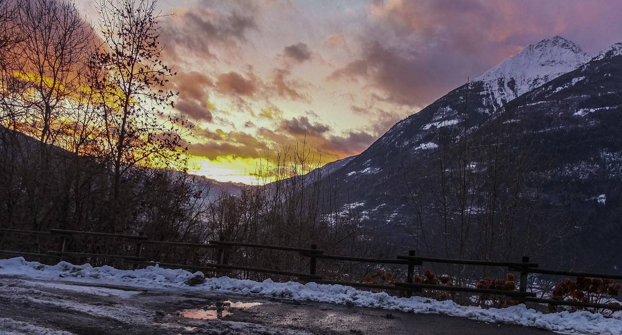 Agriturismo Al Castagneto Villa Mazzo di Valtellina Bagian luar foto